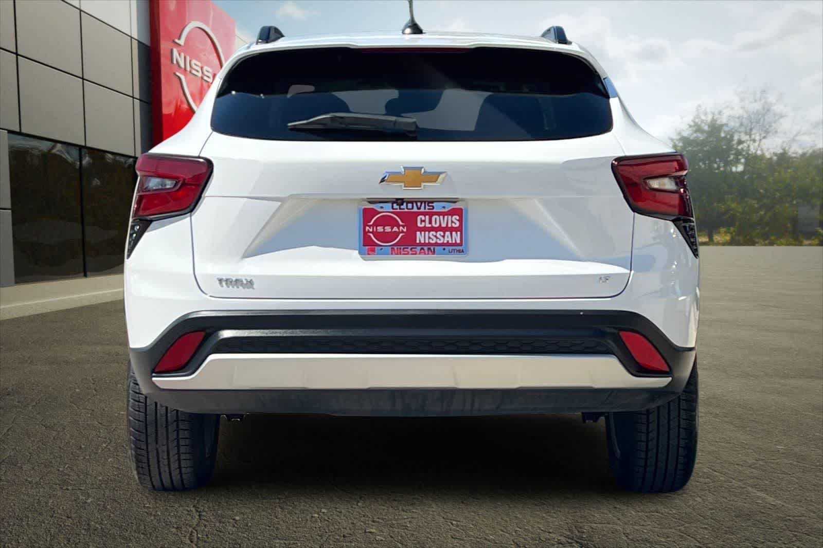 Thumbnail: 2024 Chevrolet Trax - 8