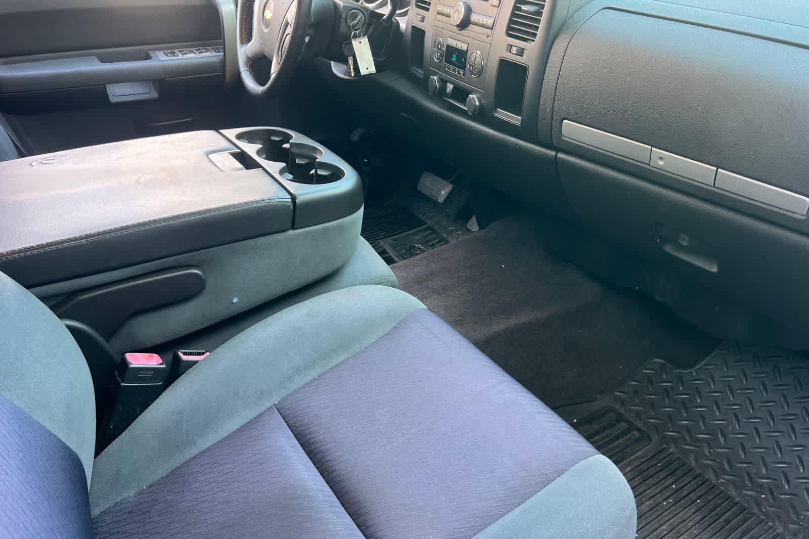 Thumbnail: 2009 Chevrolet Silverado 1500 - 17