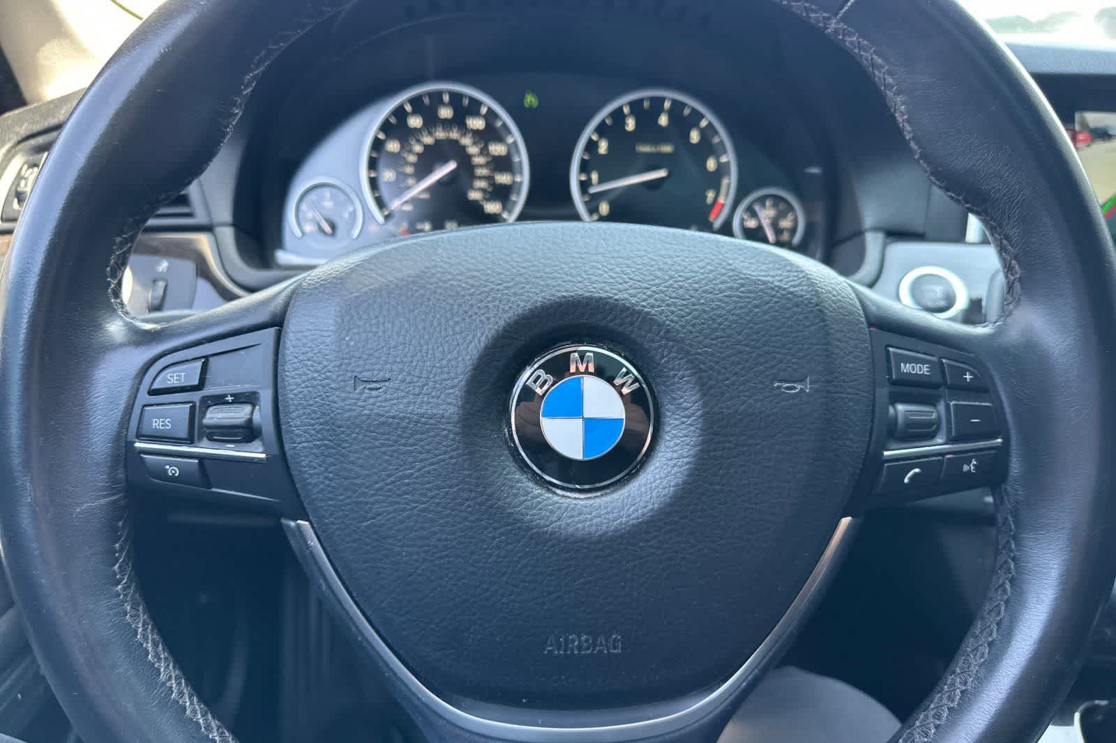 Thumbnail: 2015 BMW 5 Series - 23