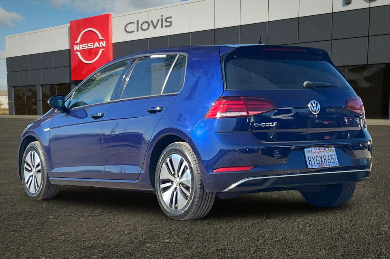 Thumbnail: 2018 Volkswagen e-Golf - 7