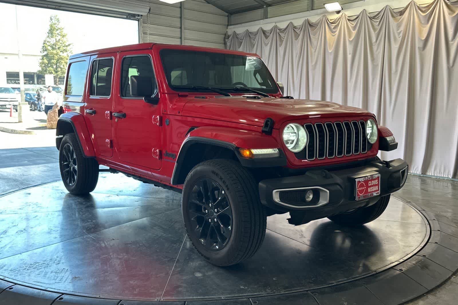 Thumbnail: 2025 Jeep Wrangler - 10