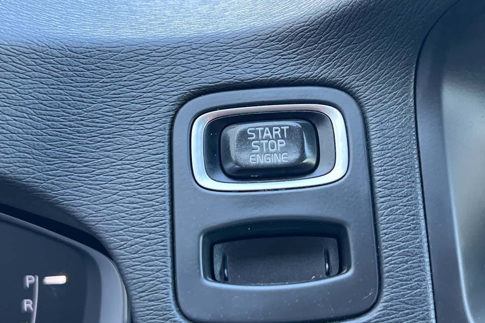 Thumbnail: 2015 Volvo S80 - 24