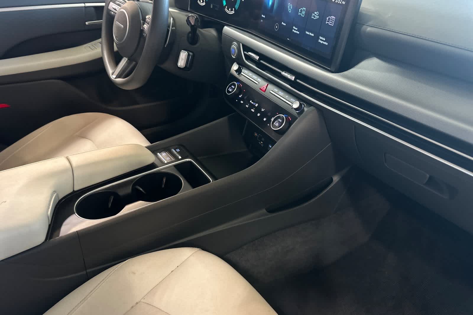 Thumbnail: 2024 Hyundai Sonata - 18