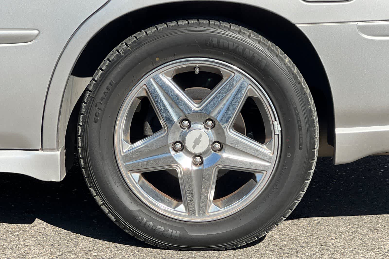 Thumbnail: 2005 Chevrolet Impala - 12