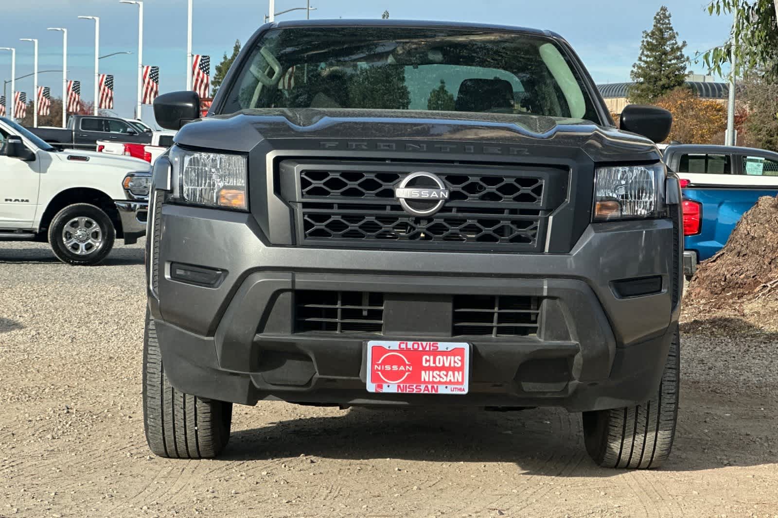 Thumbnail: 2022 Nissan Frontier - 11