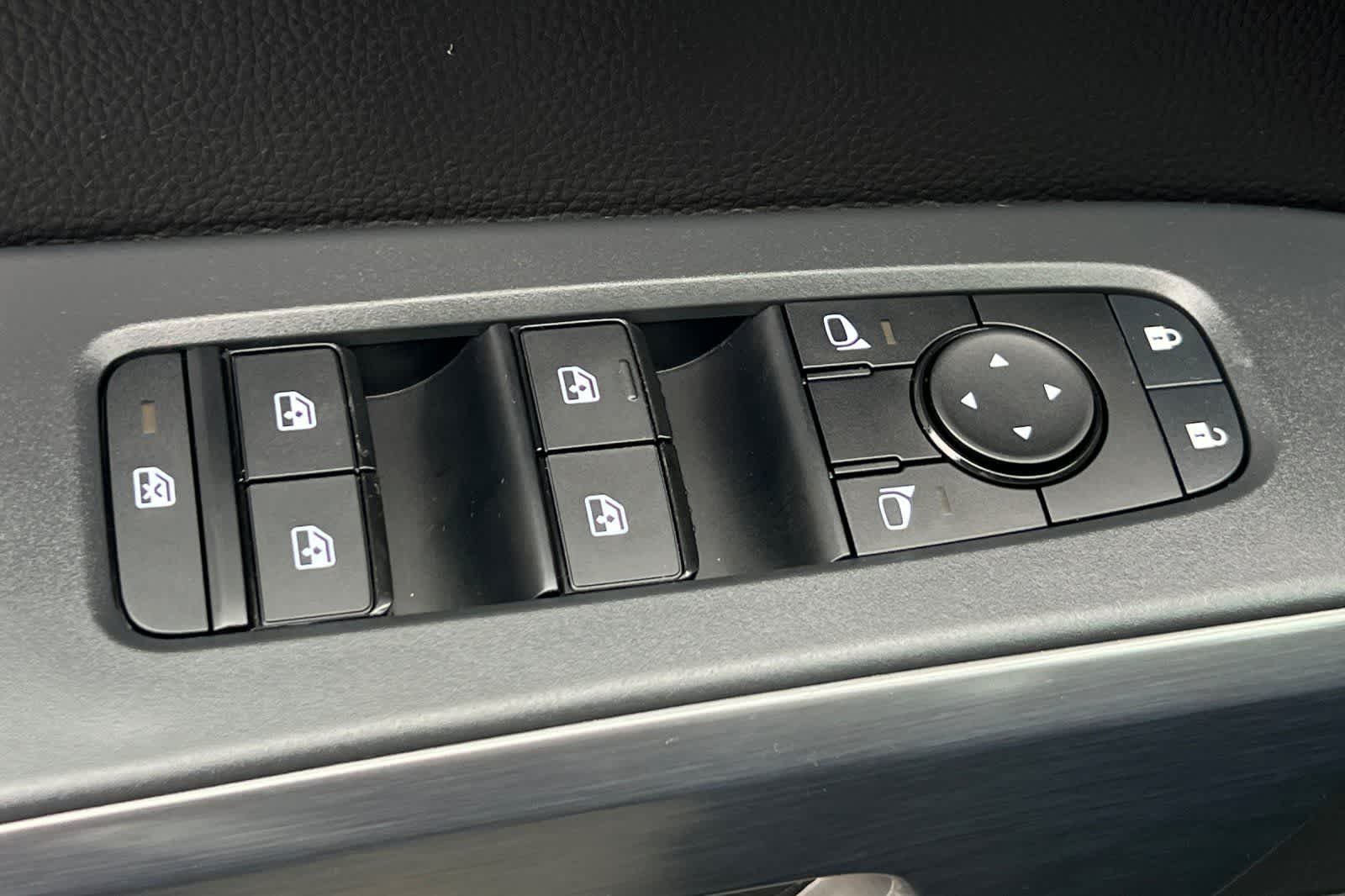 Thumbnail: 2026 Nissan Pathfinder - 14