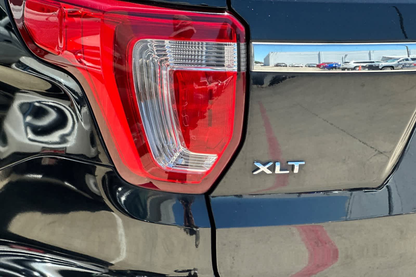 Thumbnail: 2017 Ford Explorer - 13