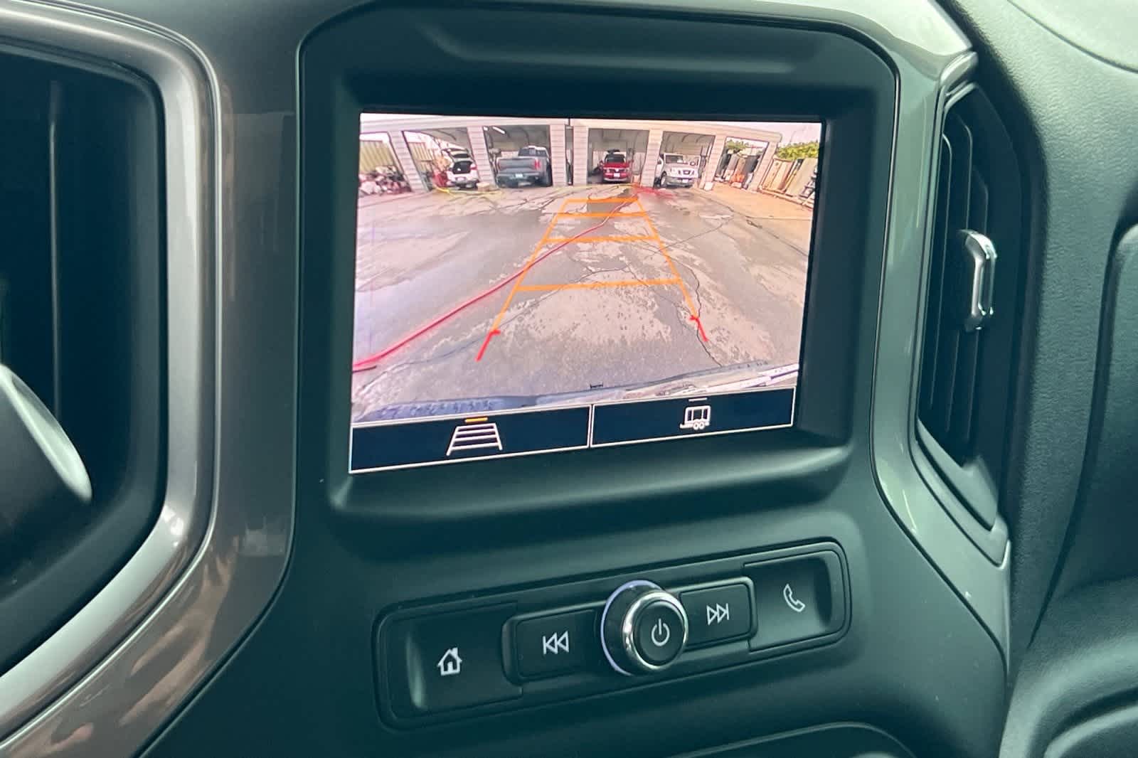 Thumbnail: 2024 Chevrolet Silverado 1500 - 19