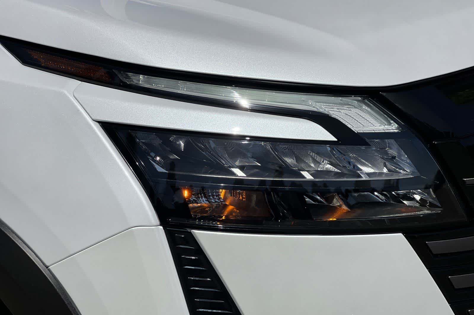 Thumbnail: 2026 Nissan Pathfinder - 34