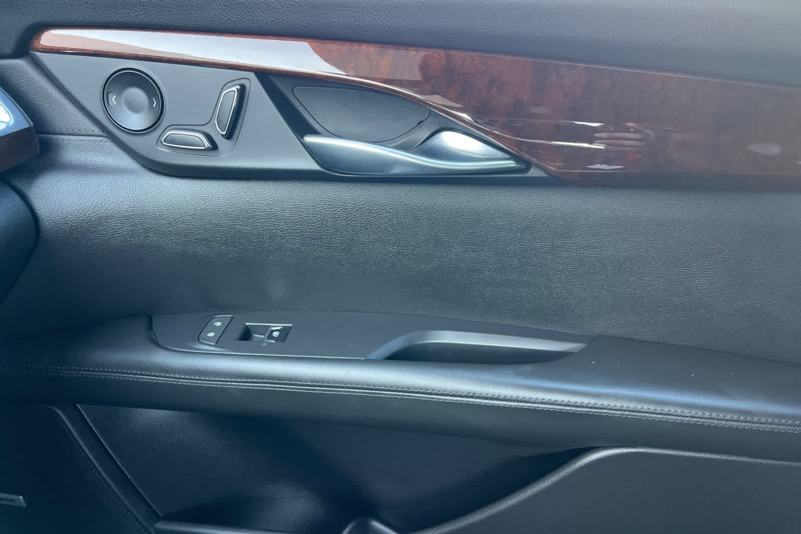 Thumbnail: 2018 Cadillac CT6 - 20