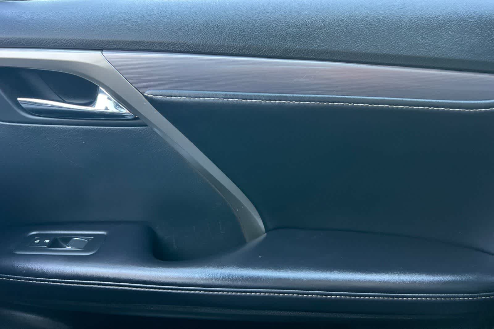 Thumbnail: 2019 Lexus RX - 21