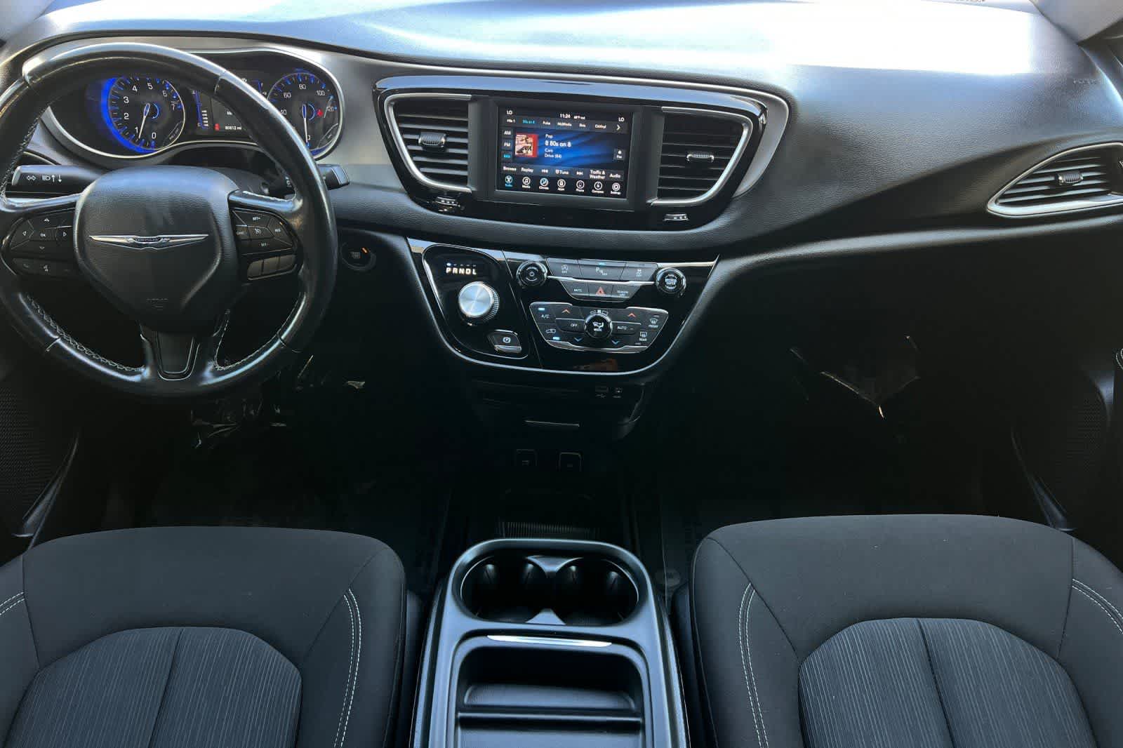 Thumbnail: 2020 Chrysler Pacifica - 3