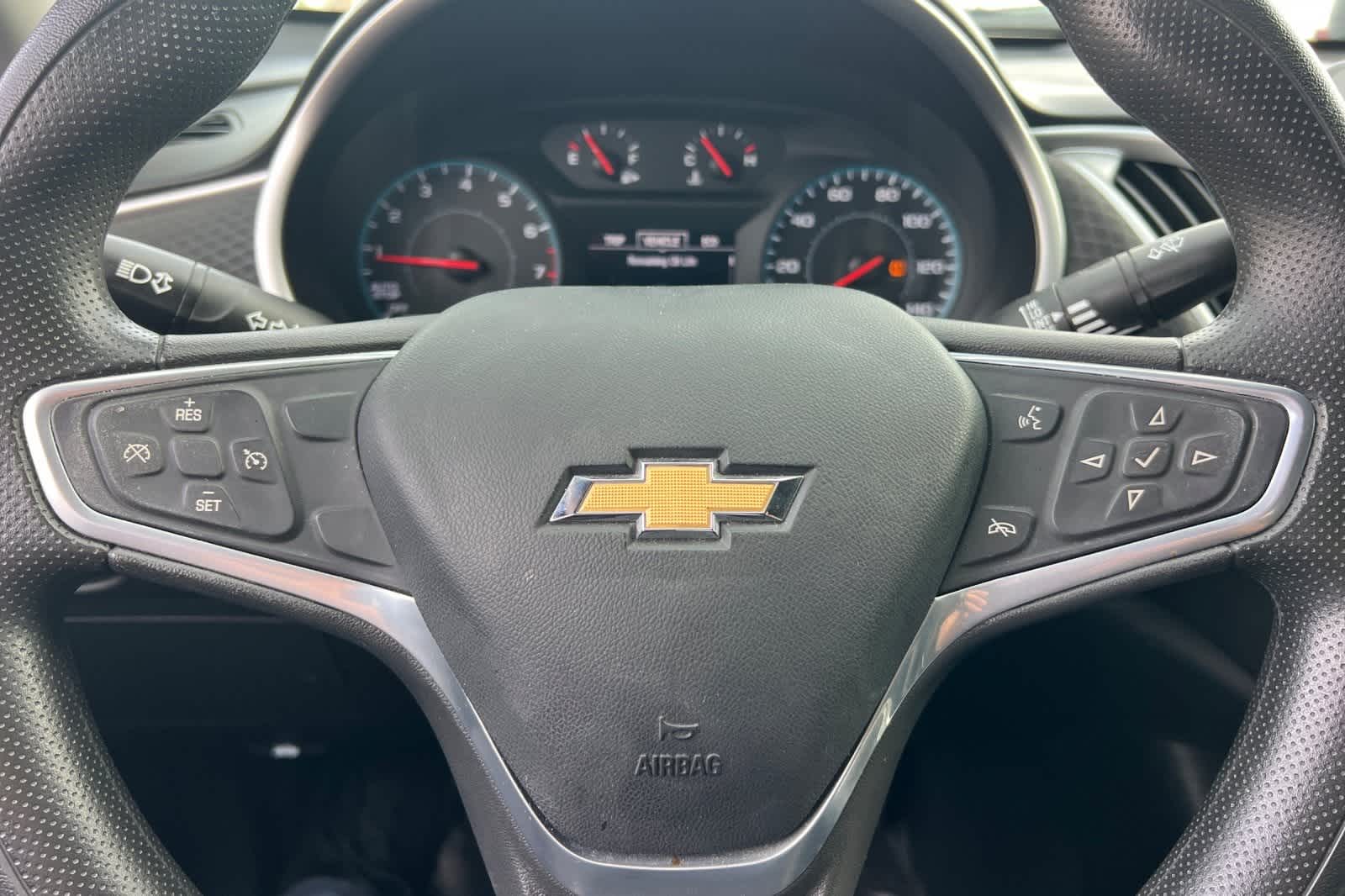 Thumbnail: 2022 Chevrolet Malibu - 25