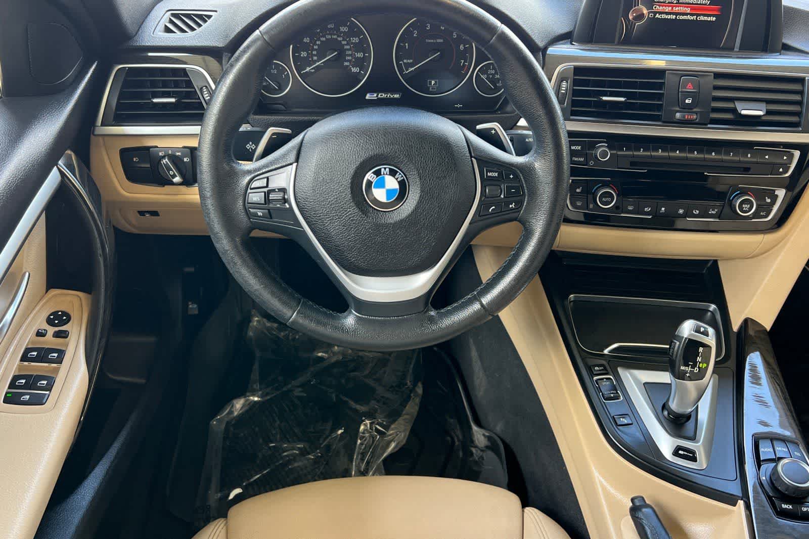 Thumbnail: 2017 BMW 3 Series - 16