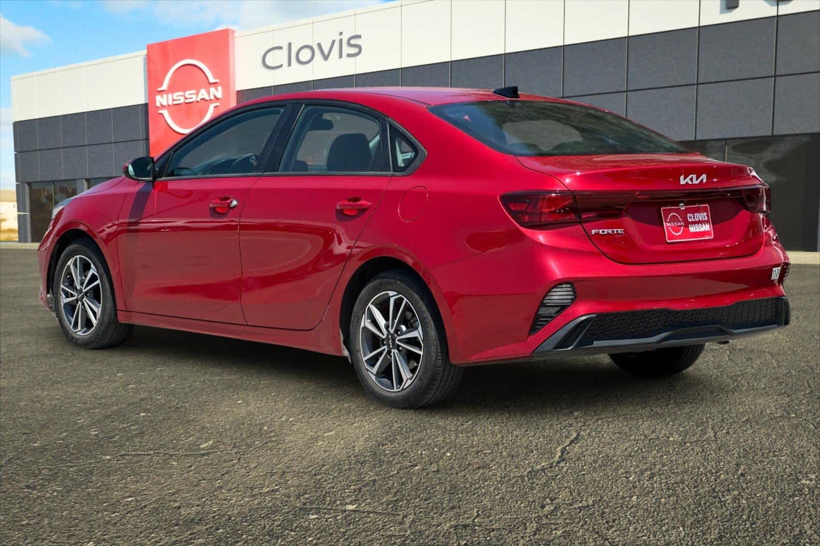 Thumbnail: 2023 Kia Forte - 7