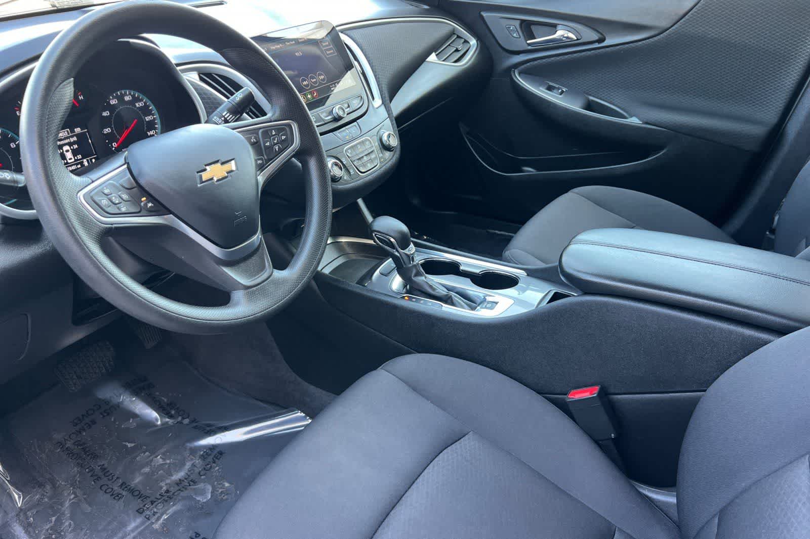 Thumbnail: 2023 Chevrolet Malibu - 12