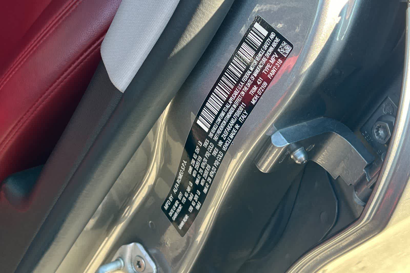 Thumbnail: 2018 Alfa Romeo Stelvio - 31