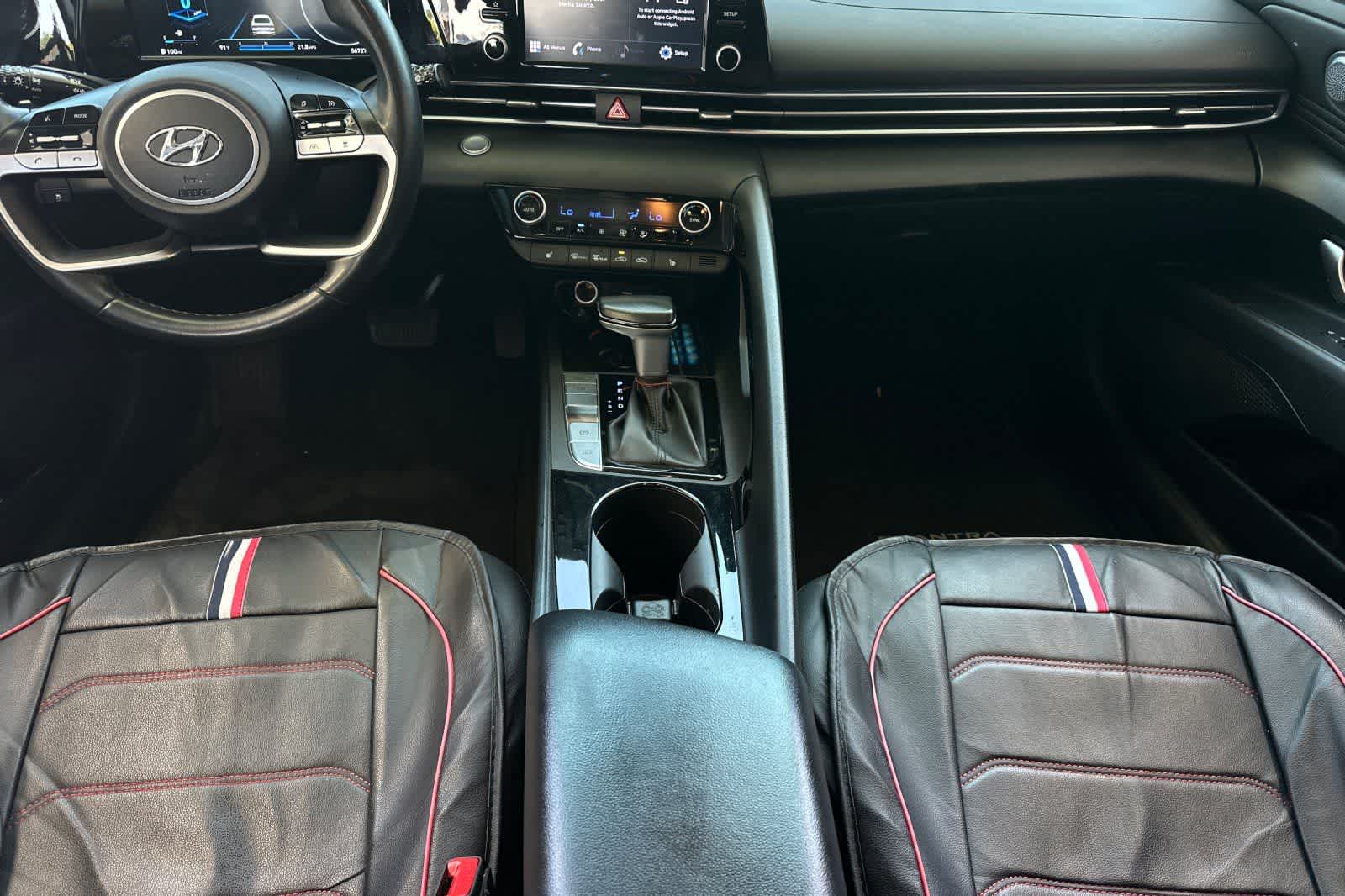 Thumbnail: 2022 Hyundai Elantra - 4