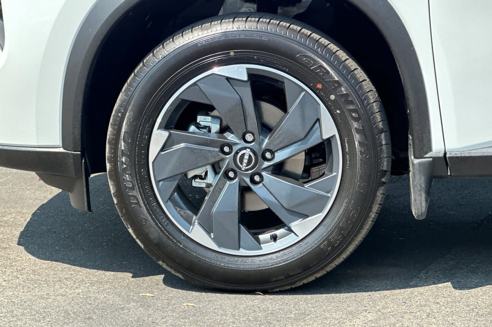 Thumbnail: 2026 Nissan Rogue - 32