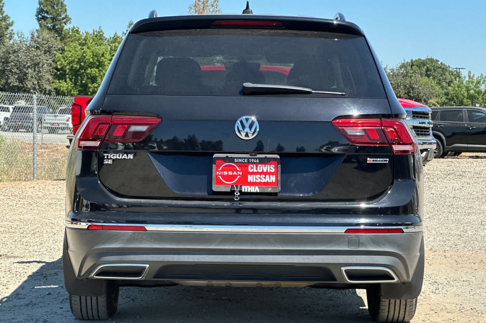 Thumbnail: 2021 Volkswagen Tiguan - 8
