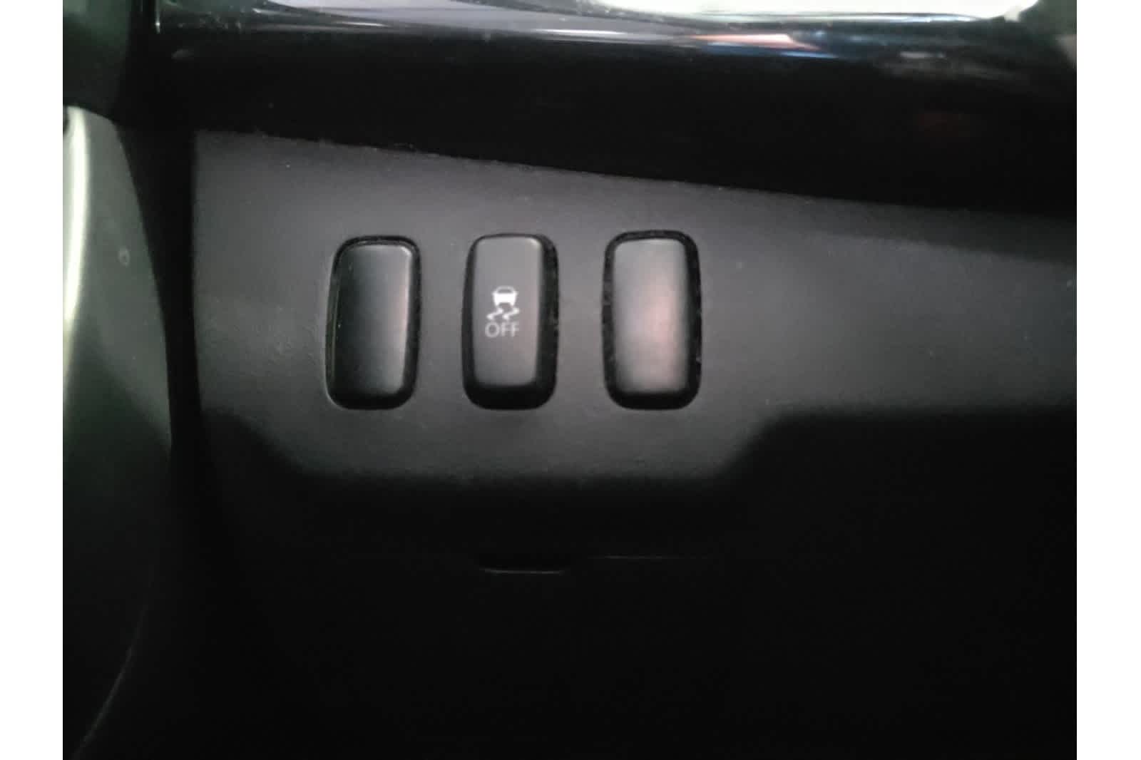 Thumbnail: 2016 Mitsubishi Lancer - 31