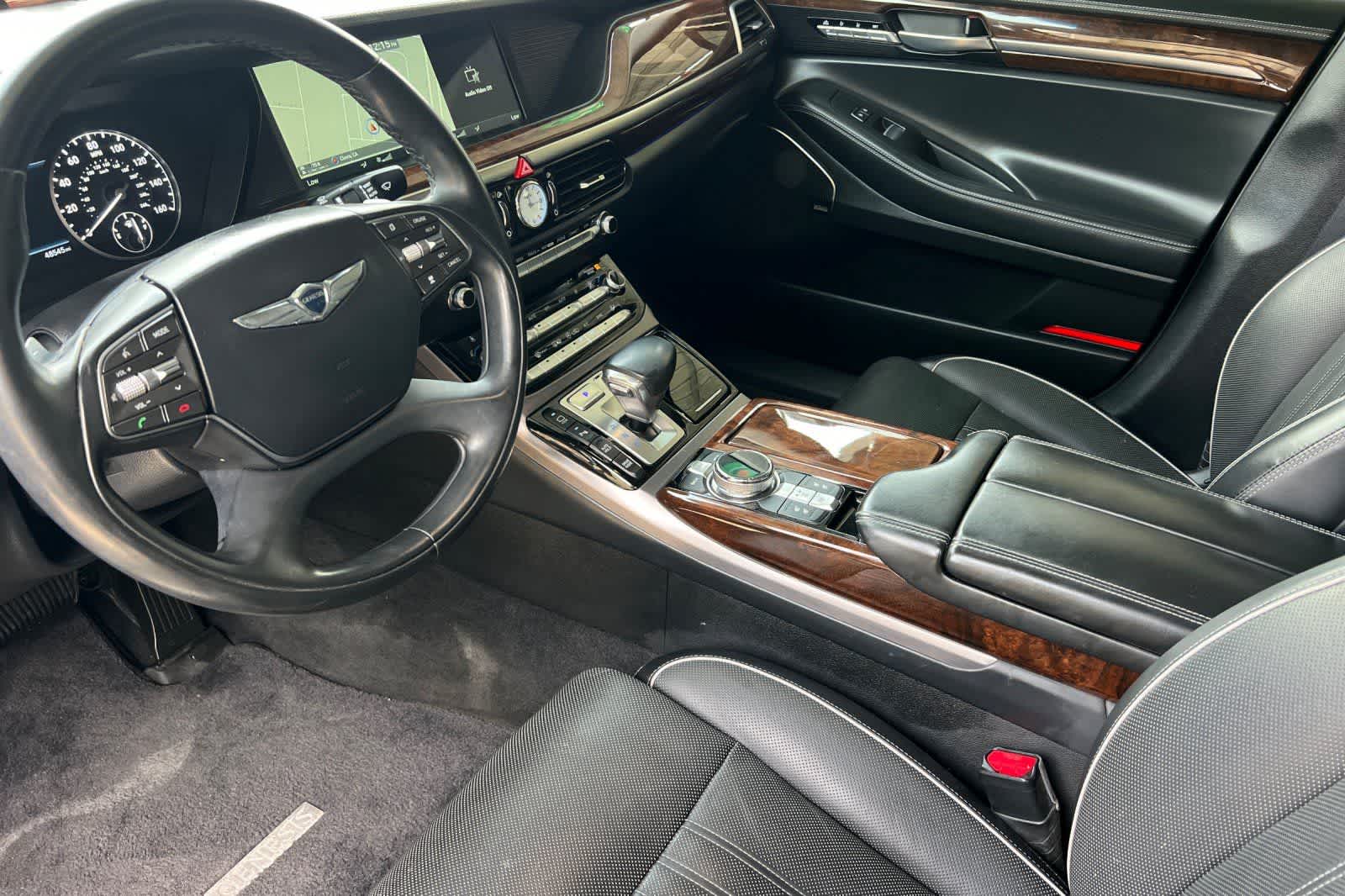 Thumbnail: 2019 Genesis G90 - 14