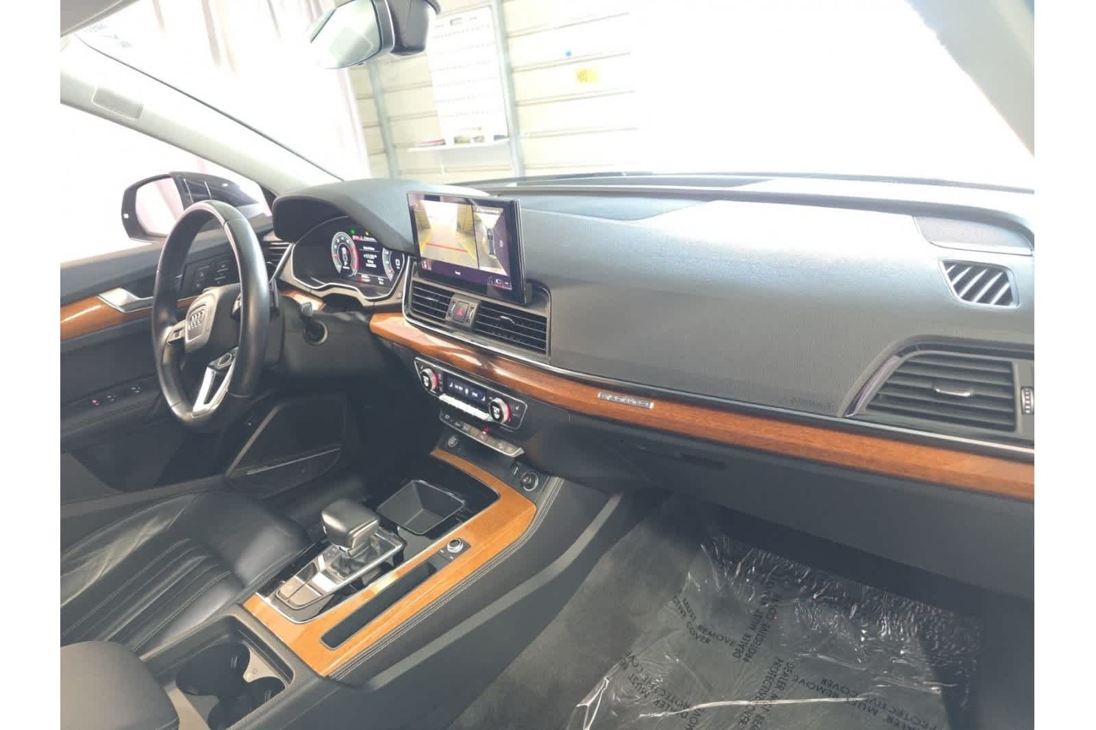 Thumbnail: 2023 Audi Q5 - 11