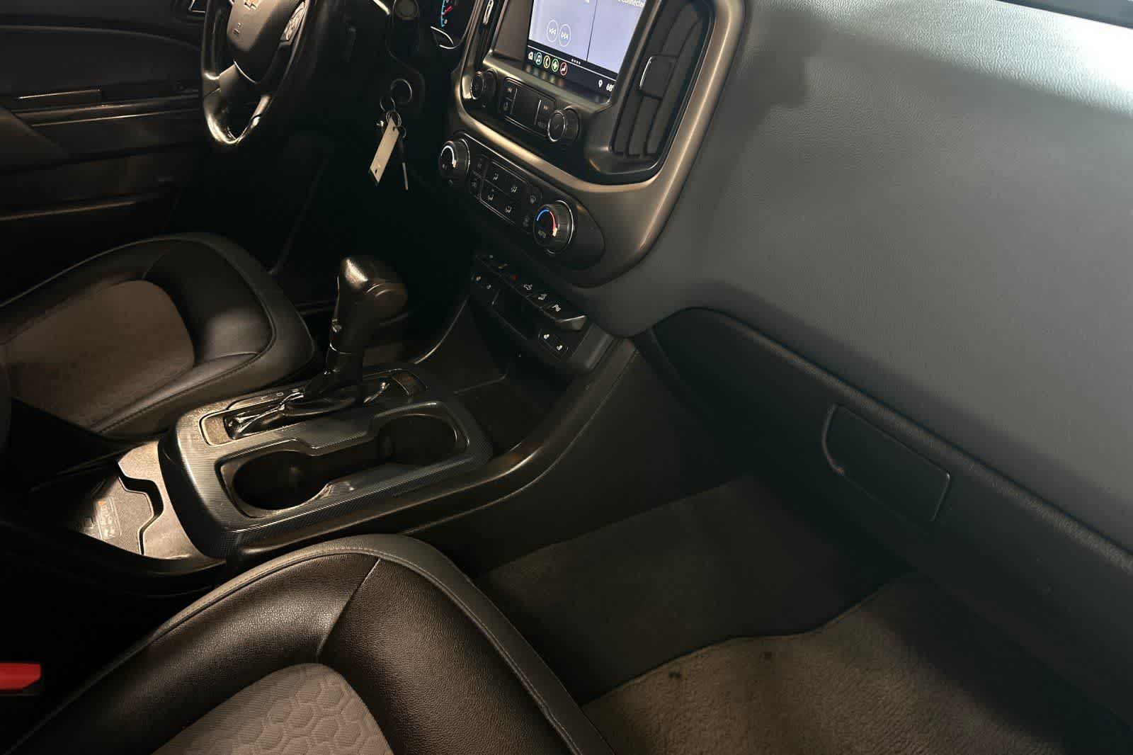 Thumbnail: 2019 Chevrolet Colorado - 16