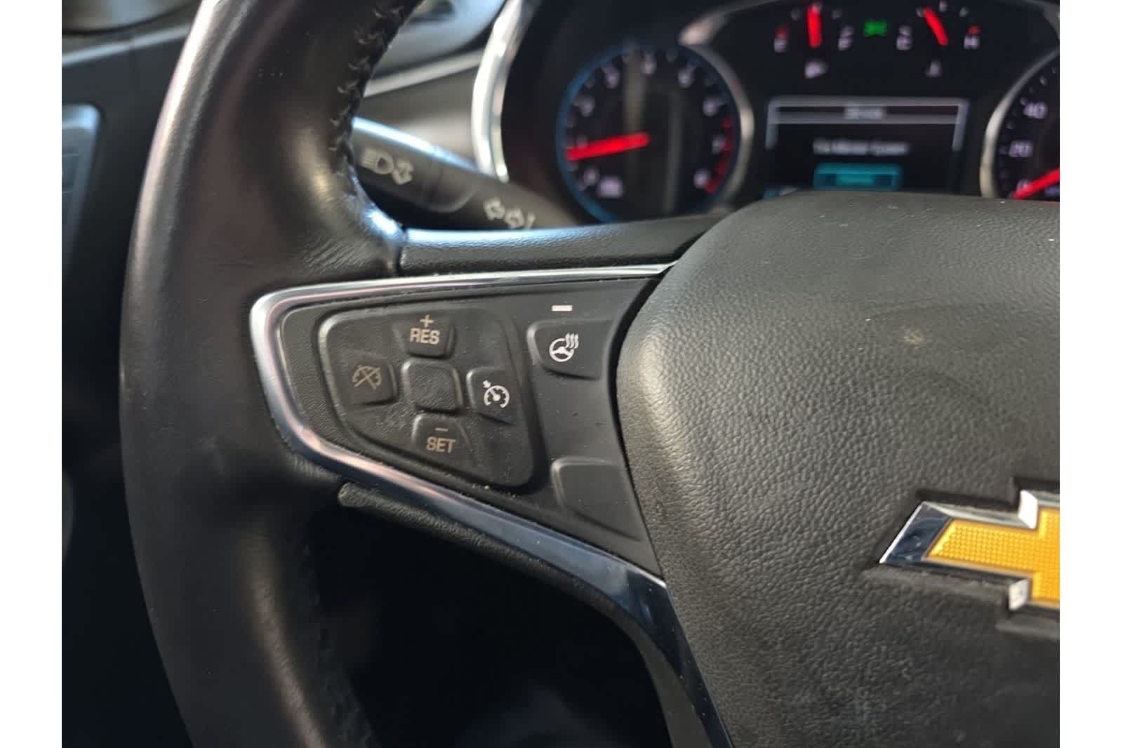 Thumbnail: 2017 Chevrolet Malibu - 26