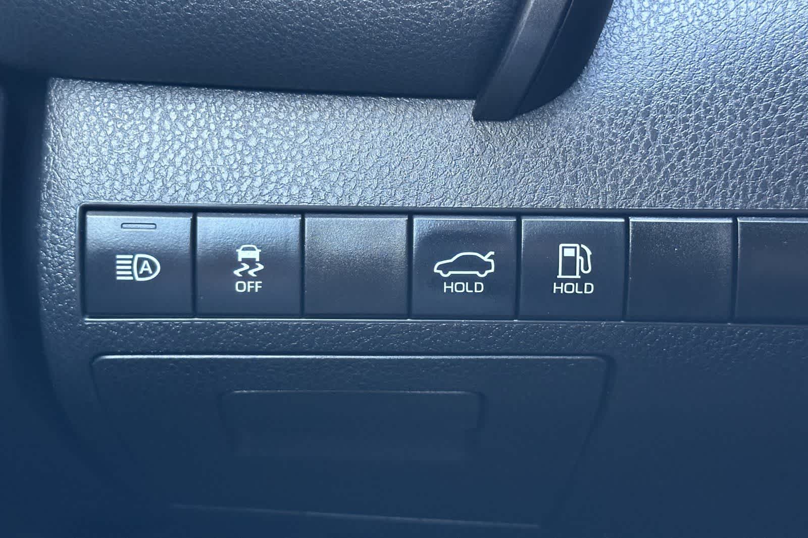 Thumbnail: 2021 Toyota Camry - 30