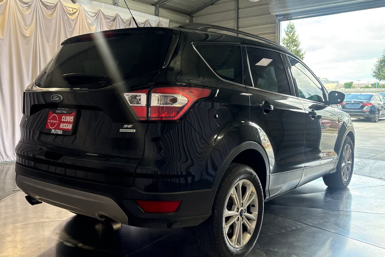 Thumbnail: 2018 Ford Escape - 3