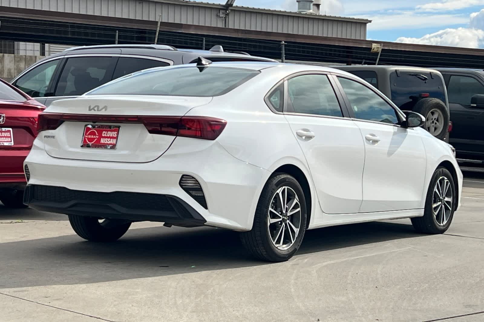 Thumbnail: 2024 Kia Forte - 5