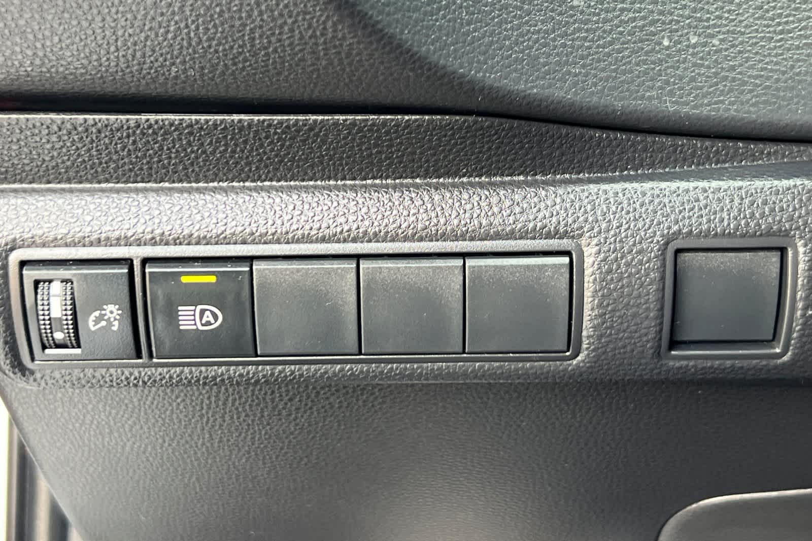 Thumbnail: 2023 Toyota Corolla - 30