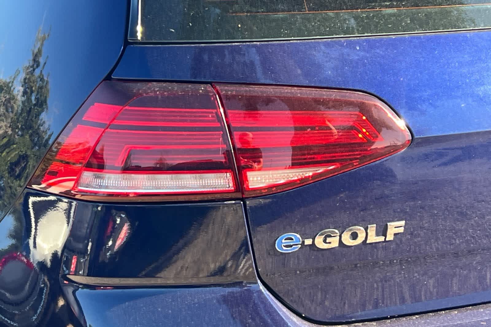 Thumbnail: 2018 Volkswagen e-Golf - 13