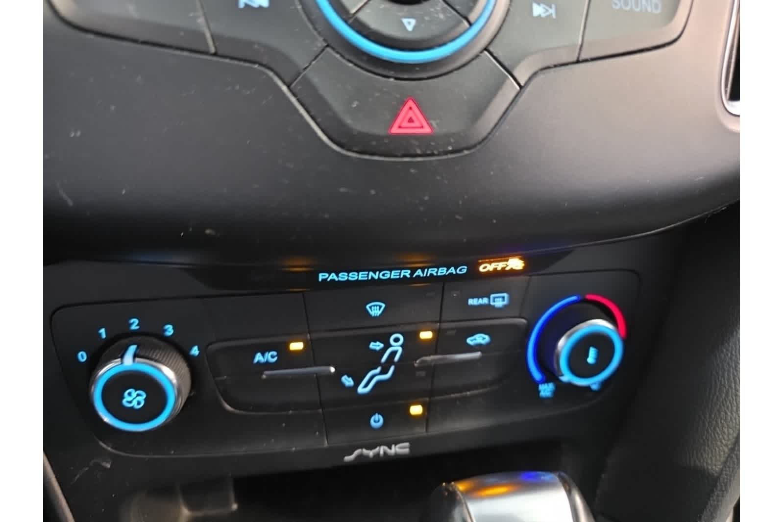 Thumbnail: 2015 Ford Focus - 23