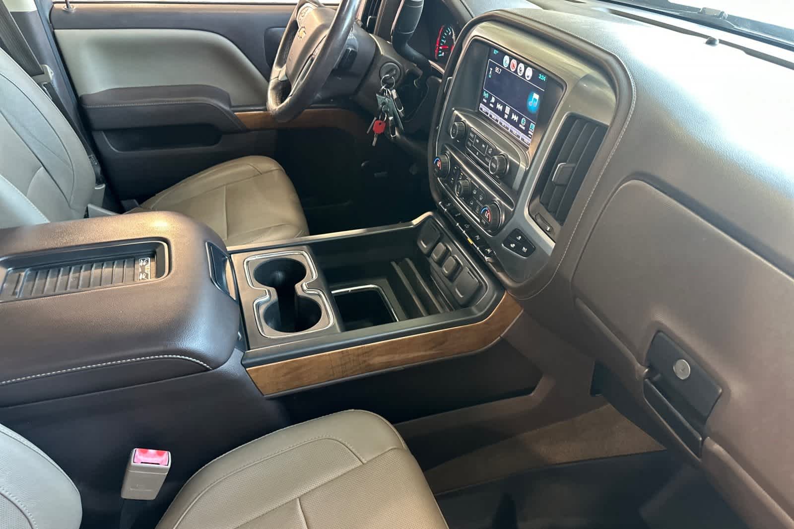 Thumbnail: 2017 Chevrolet Silverado 1500 - 19