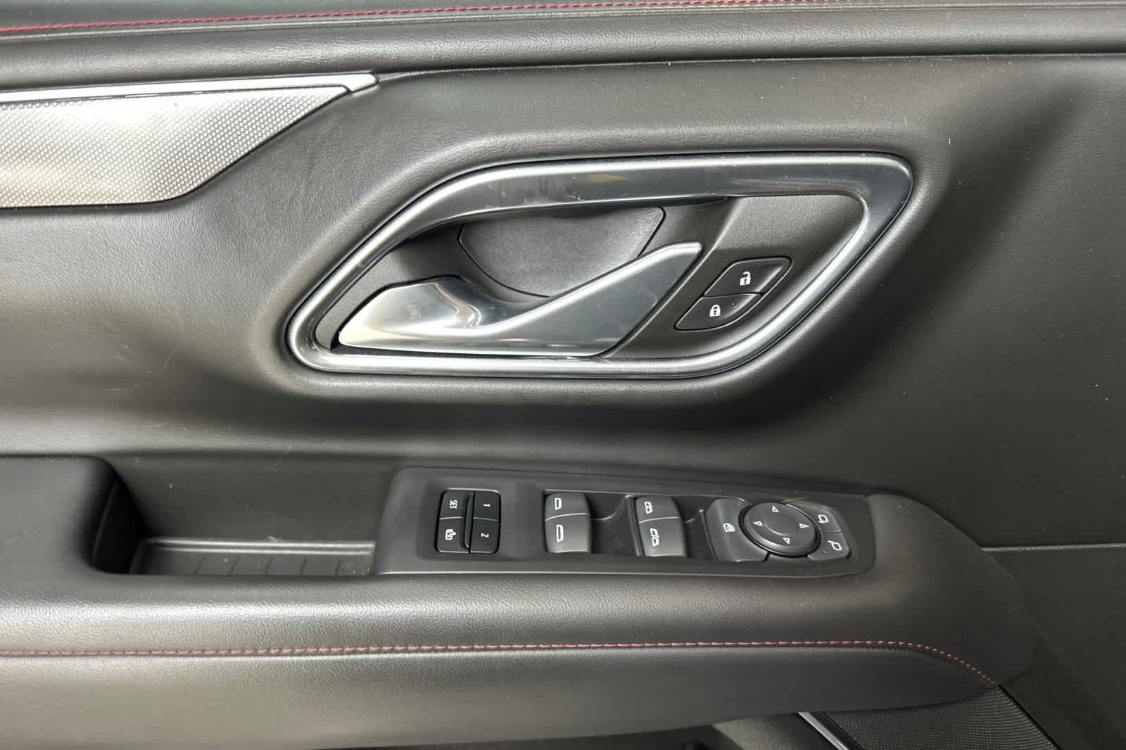 Thumbnail: 2022 Chevrolet Tahoe - 14