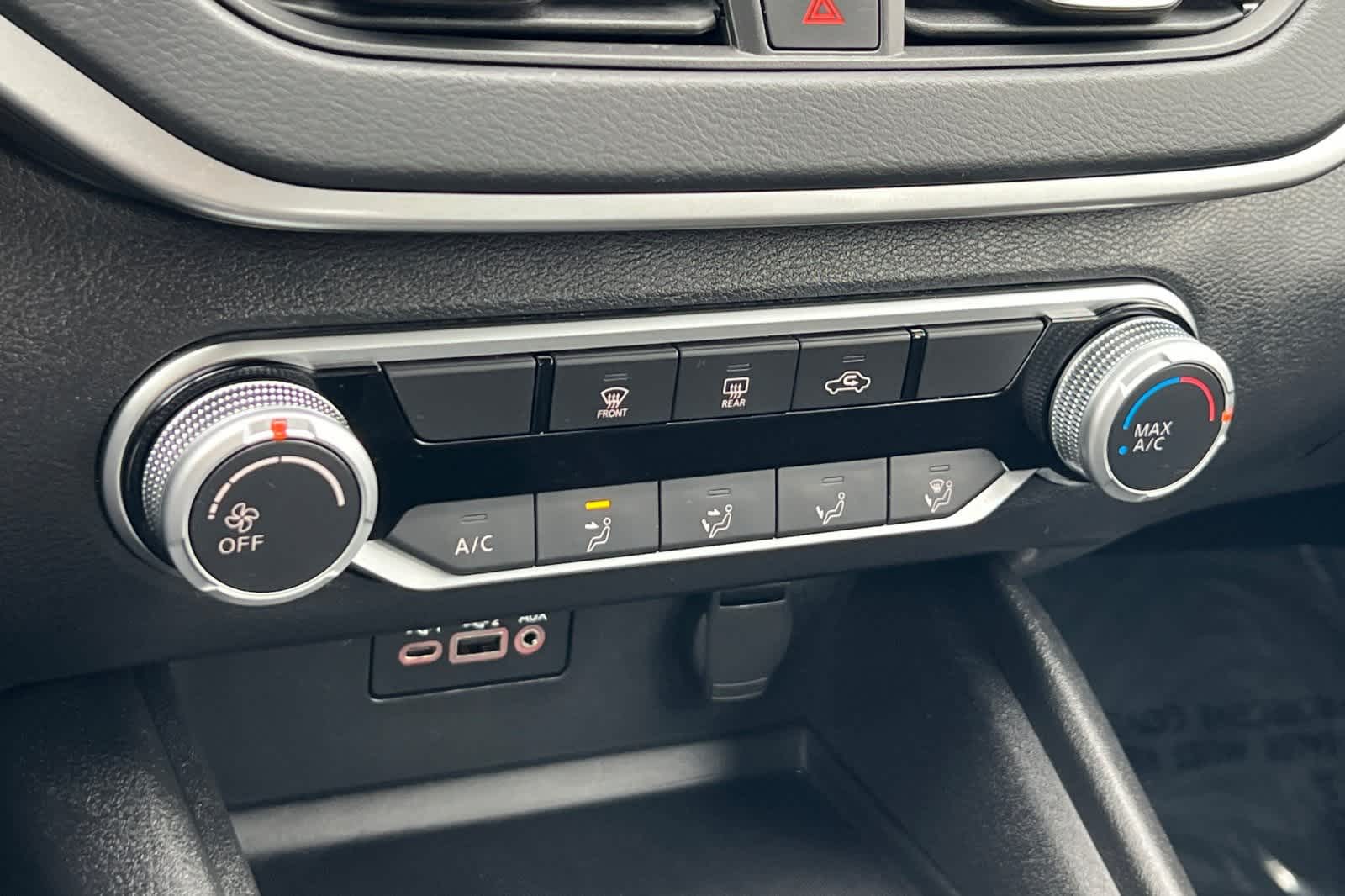 Thumbnail: 2025 Nissan Altima - 22