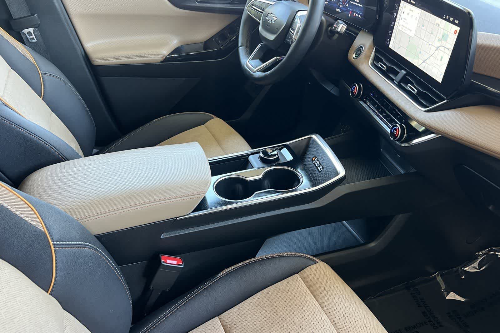 Thumbnail: 2025 Chevrolet Equinox - 19