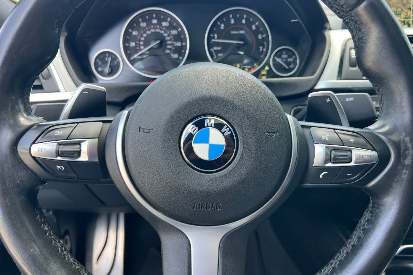 Thumbnail: 2018 BMW 3 Series - 25