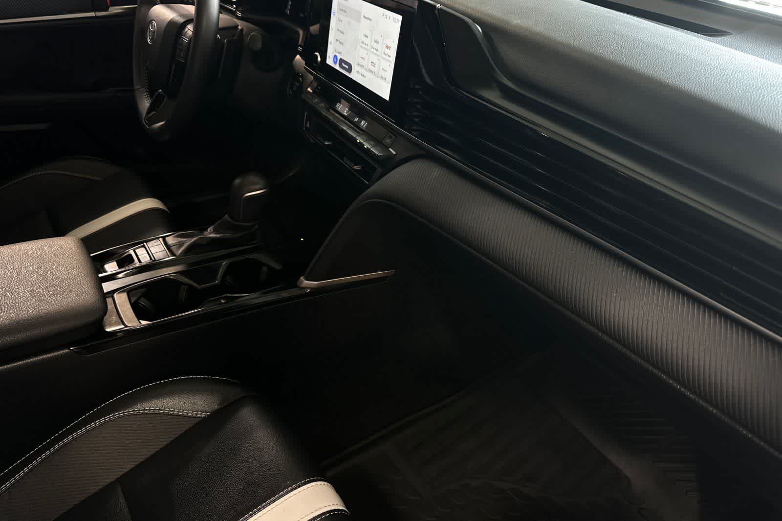 Thumbnail: 2025 Toyota Camry - 18