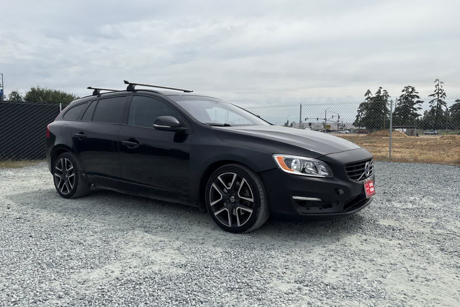 Thumbnail: 2018 Volvo V60 - 10