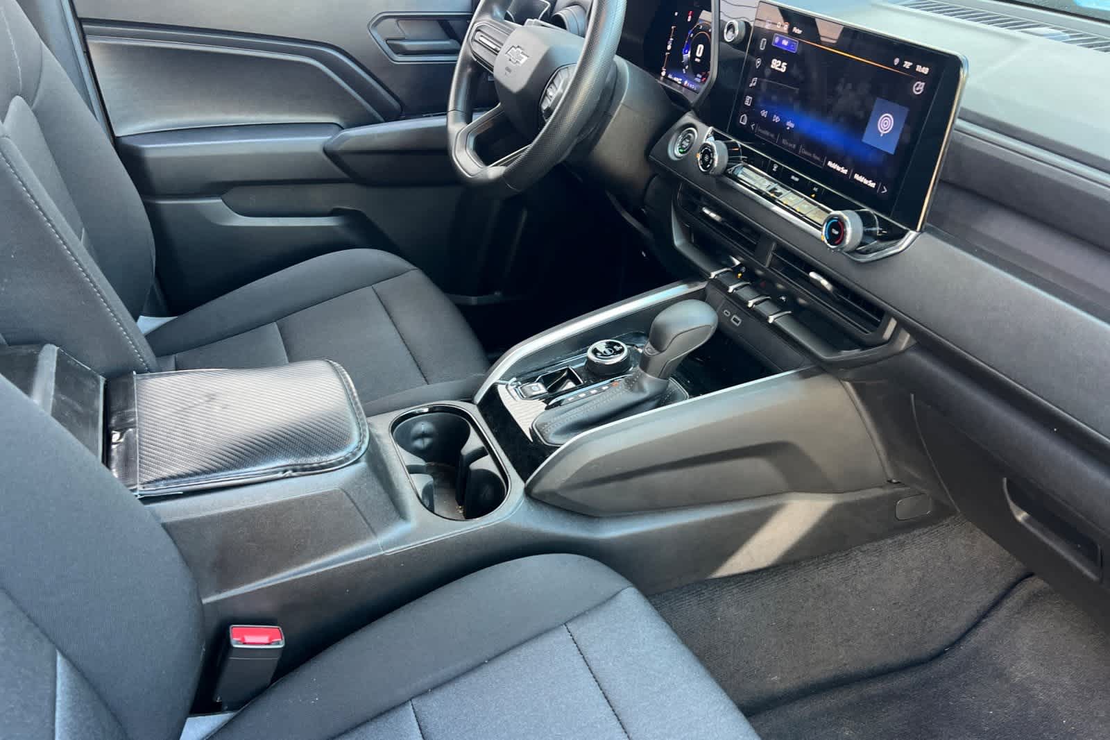 Thumbnail: 2023 Chevrolet Colorado - 19