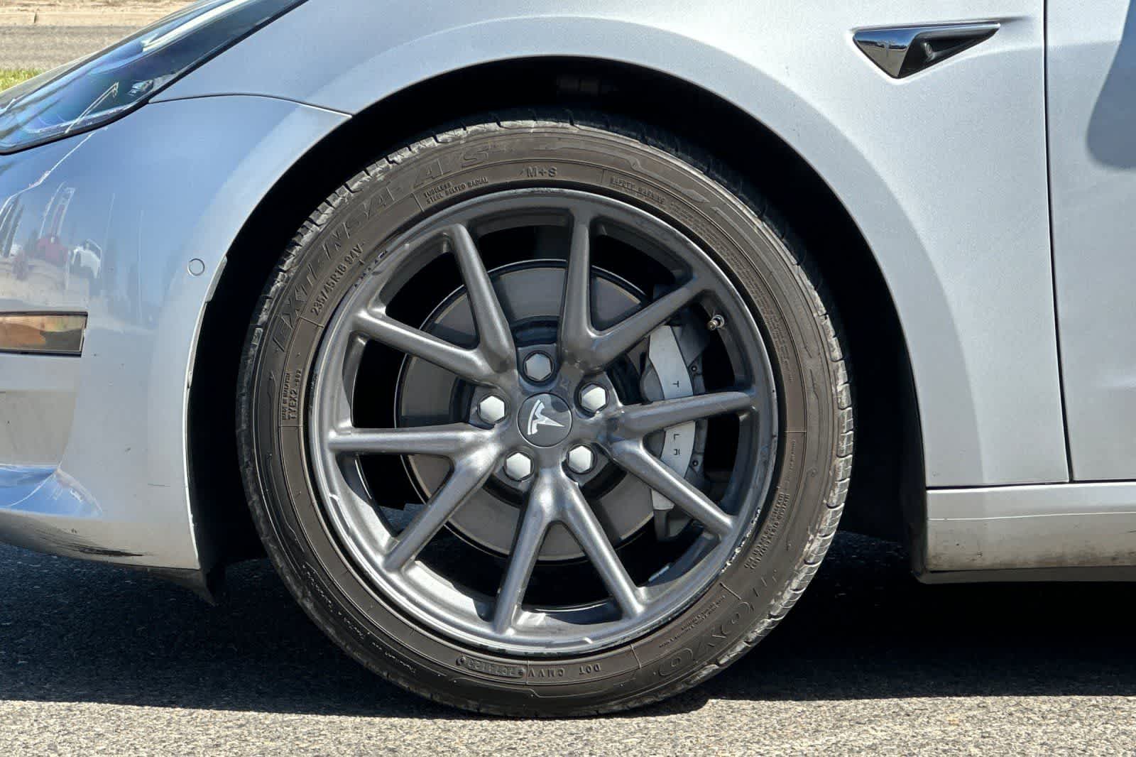 Thumbnail: 2018 Tesla Model 3 - 11