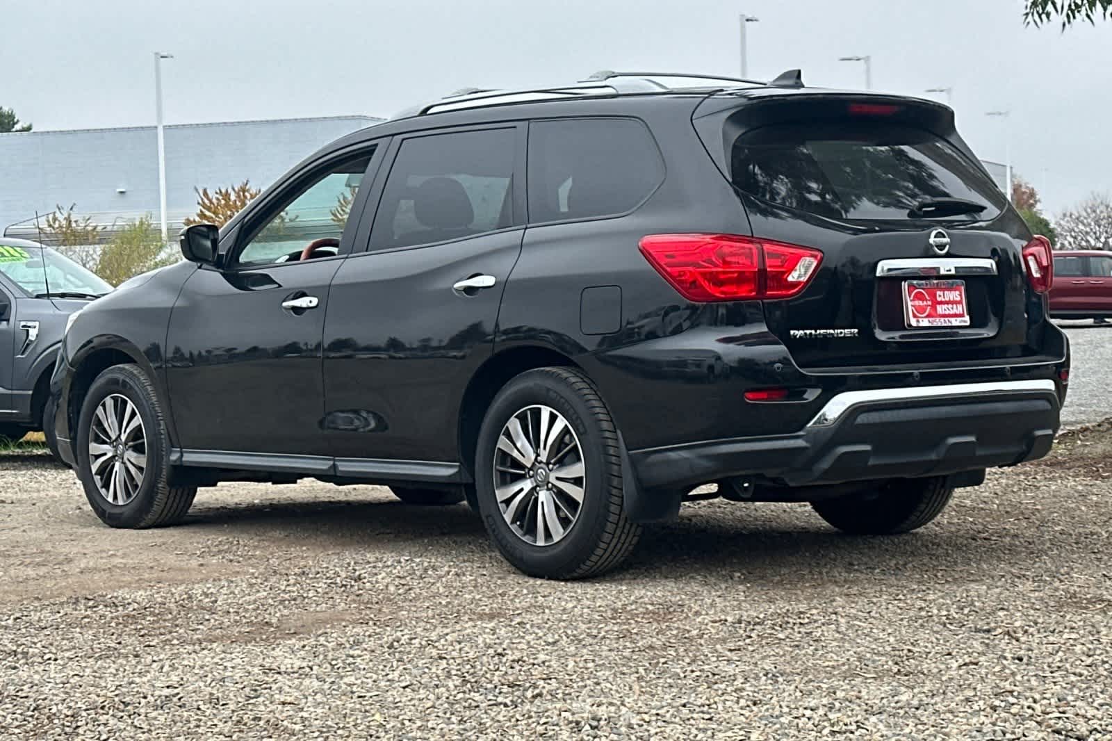 Thumbnail: 2019 Nissan Pathfinder - 7