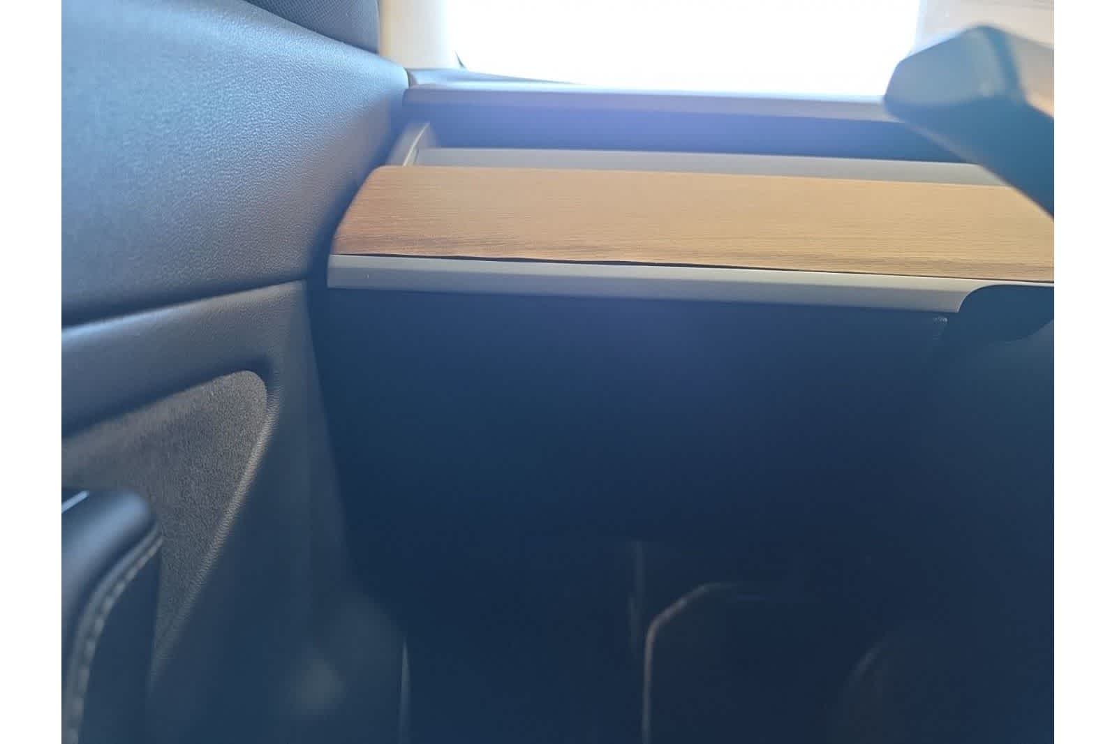 Thumbnail: 2018 Tesla Model 3 - 29