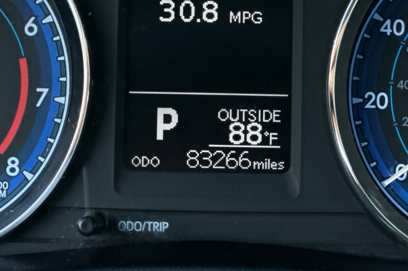 2017 Toyota Corolla LE 26