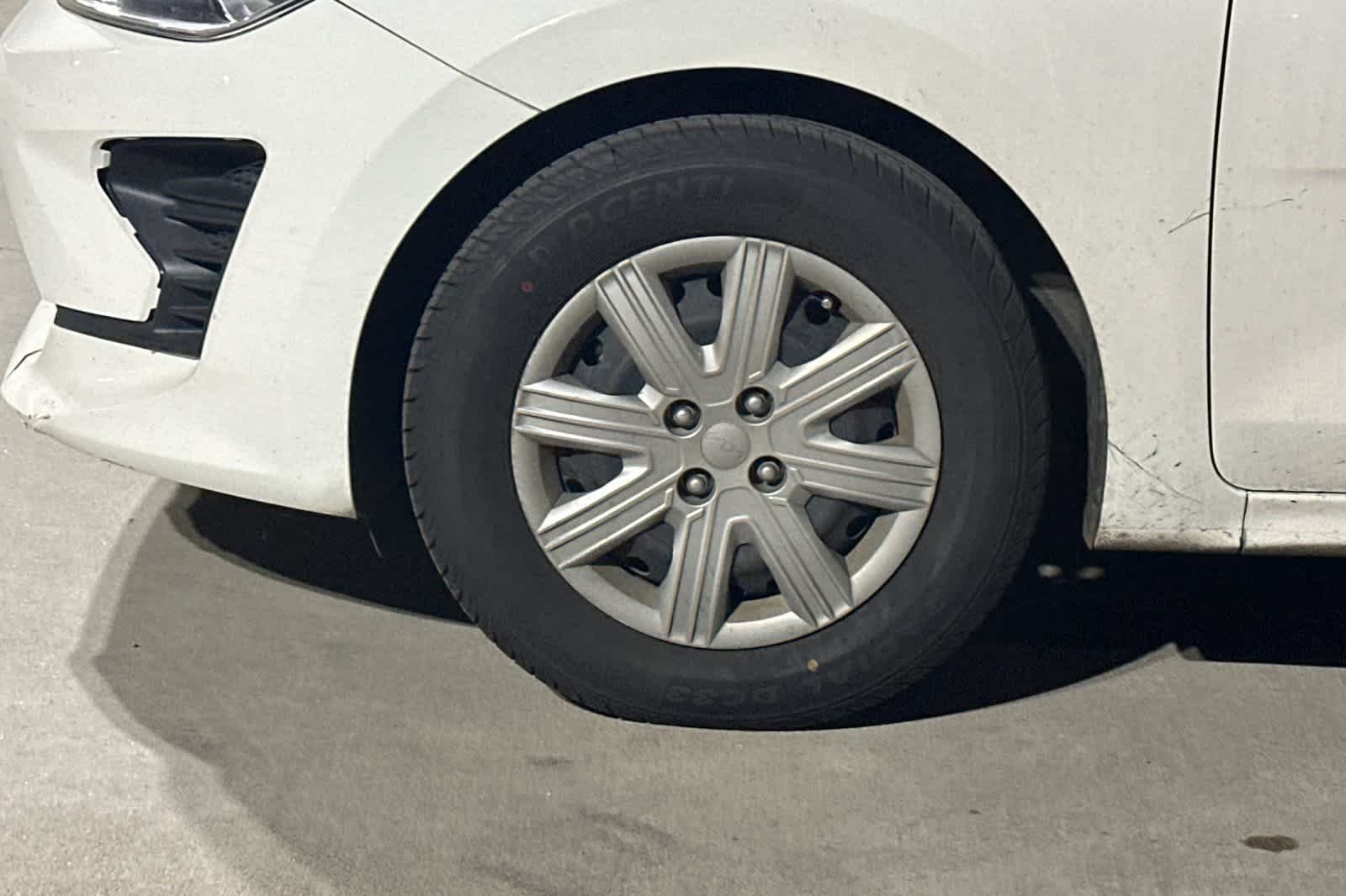 Thumbnail: 2023 Kia Rio - 24