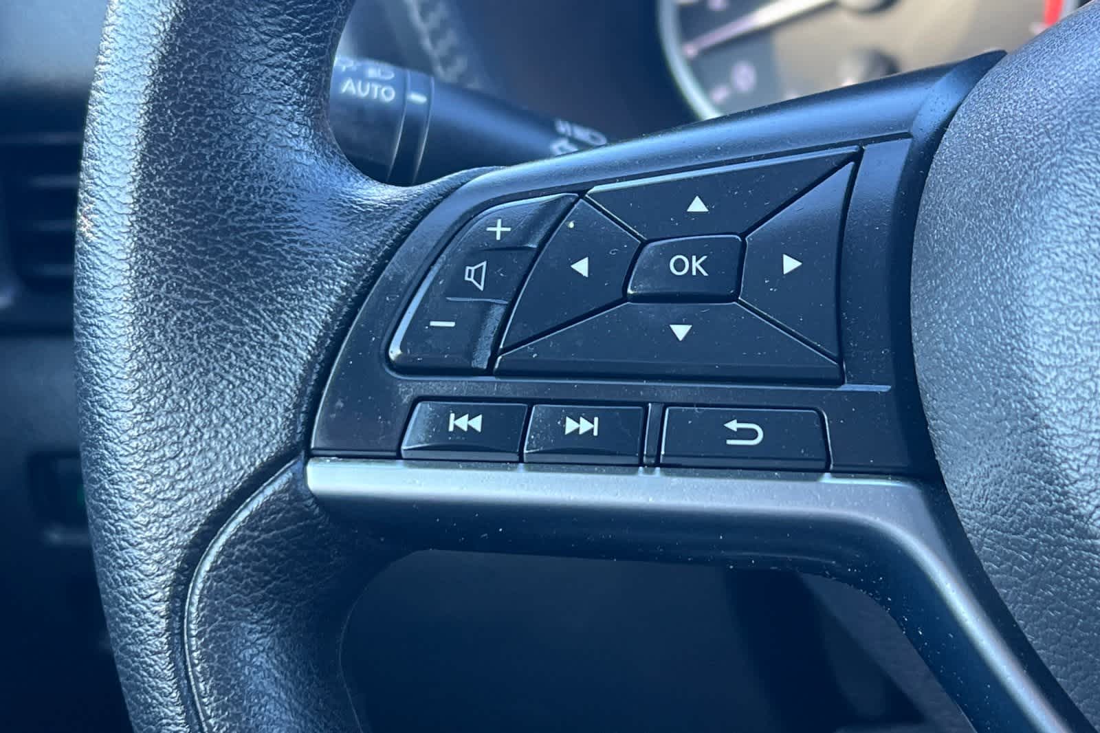 Thumbnail: 2023 Nissan Sentra - 29