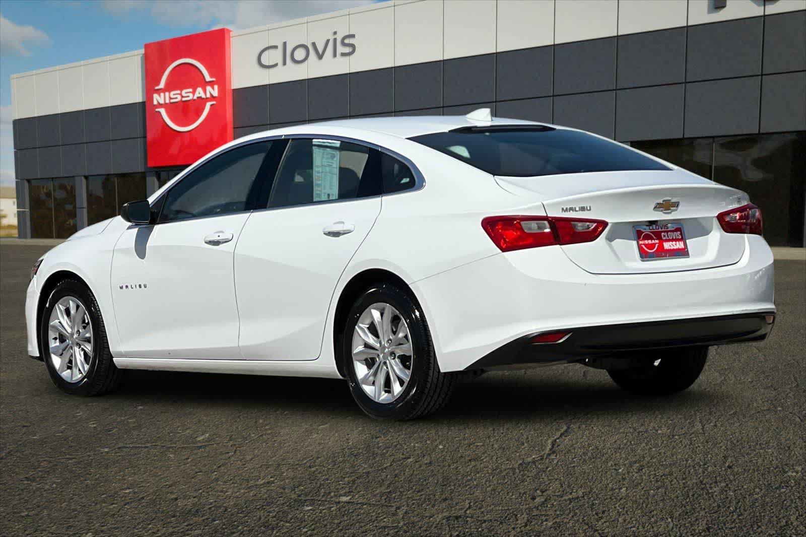 Thumbnail: 2023 Chevrolet Malibu - 7
